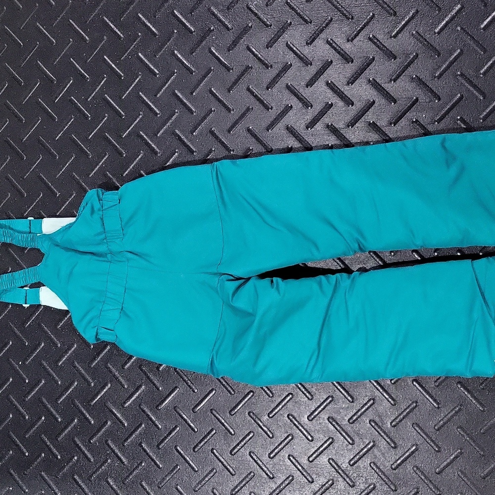 Snowpants - Picture 3 of 5